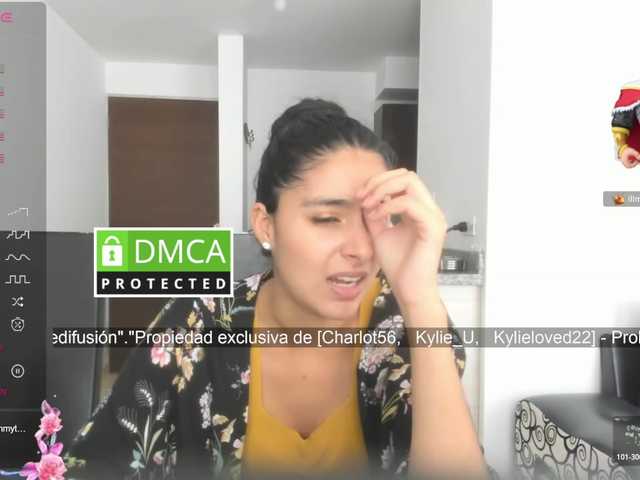kylieloved22 live cam on BongaCams