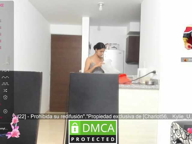 kylieloved22 live cam on BongaCams