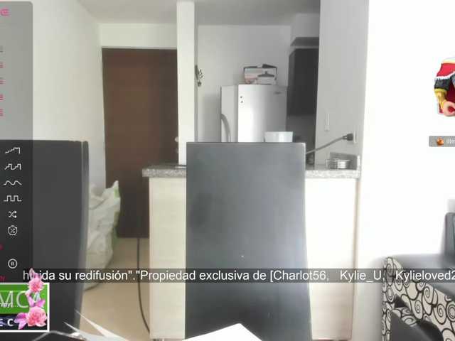 kylieloved22 live webcam show