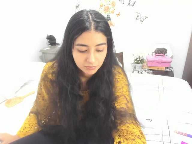 kylieloved22's BongaCams show and profile