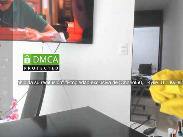 kylieloved22 live cam preview