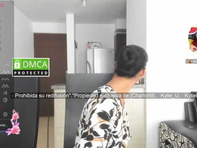 kylieloved22 live cam on BongaCams