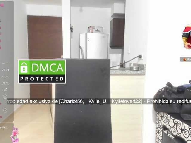 kylieloved22 live cam