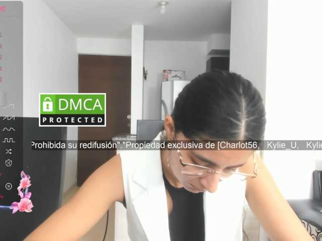 kylieloved22 live cam preview