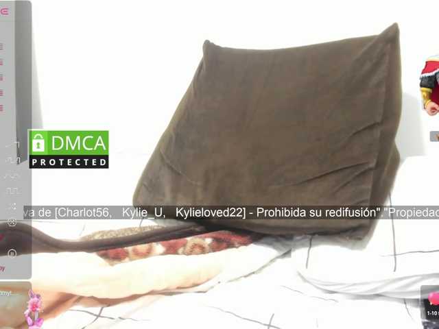 kylieloved22 live cam on BongaCams