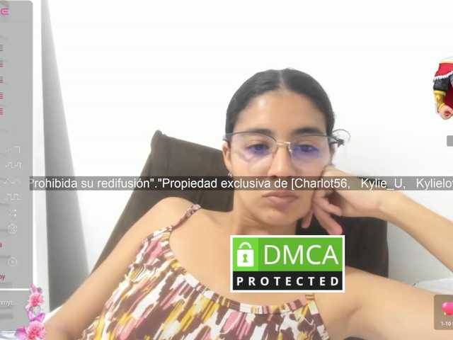 kylieloved22 live cam on BongaCams