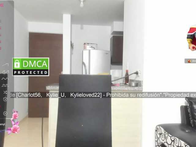 kylieloved22 live cam on BongaCams