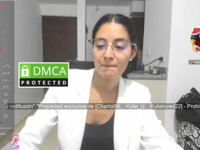 kylieloved22 live cam