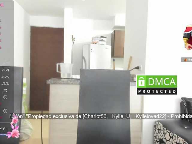 kylieloved22 live webcam show