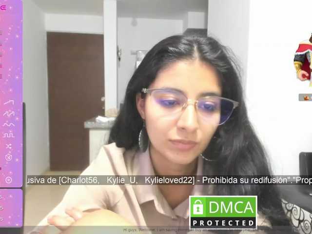 kylieloved22 live cam on BongaCams