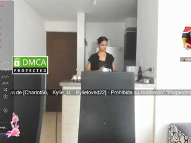 kylieloved22 live cam on BongaCams