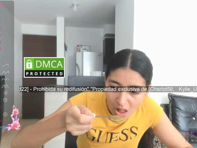 kylieloved22 webcam