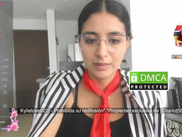 kylieloved22 live cam on BongaCams