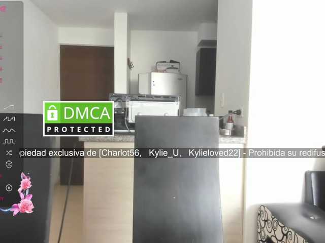 kylieloved22 live cam on BongaCams