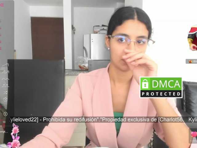 kylieloved22 live webcam show