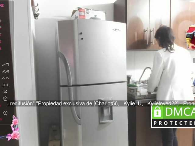 kylieloved22 live cam