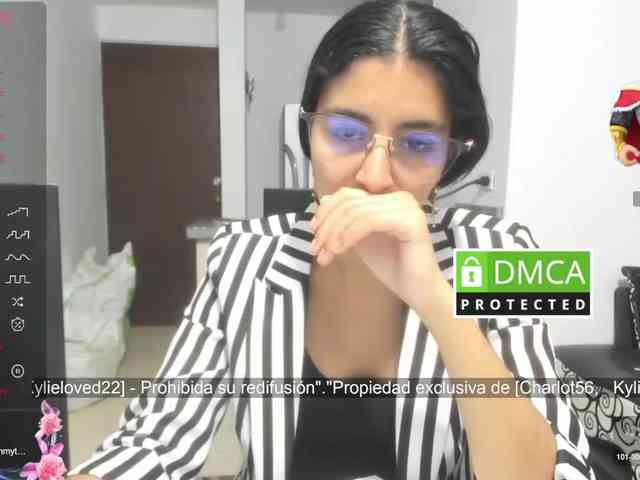 kylieloved22 webcam