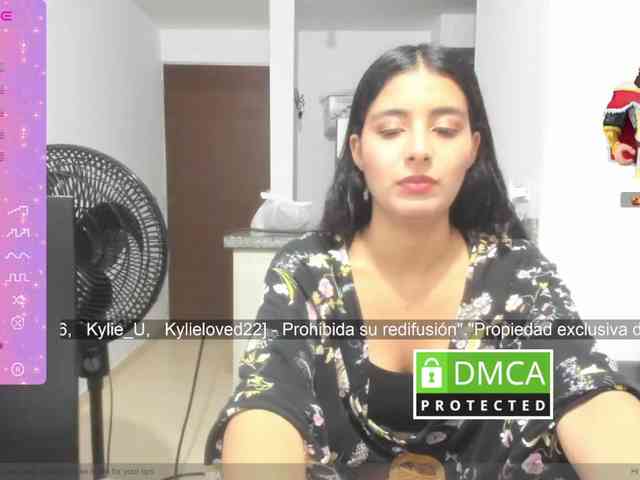 kylieloved22 webcam