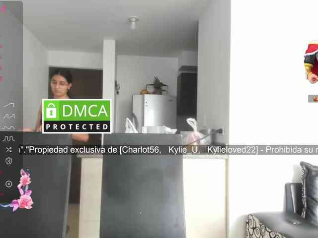 kylieloved22 webcam