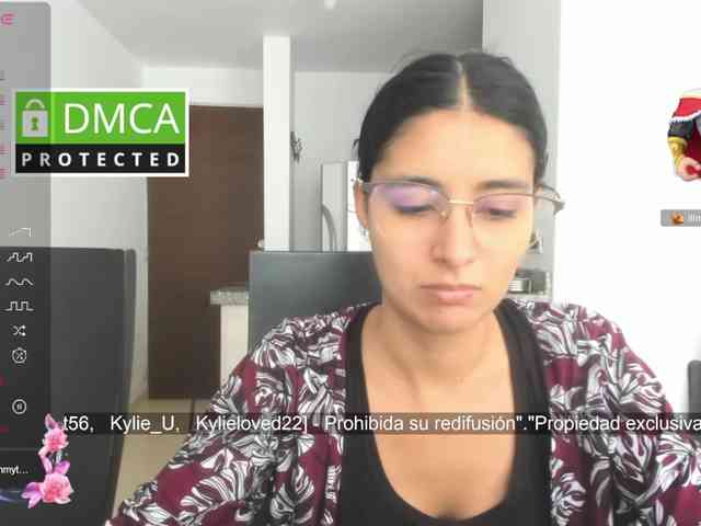 kylieloved22 webcam