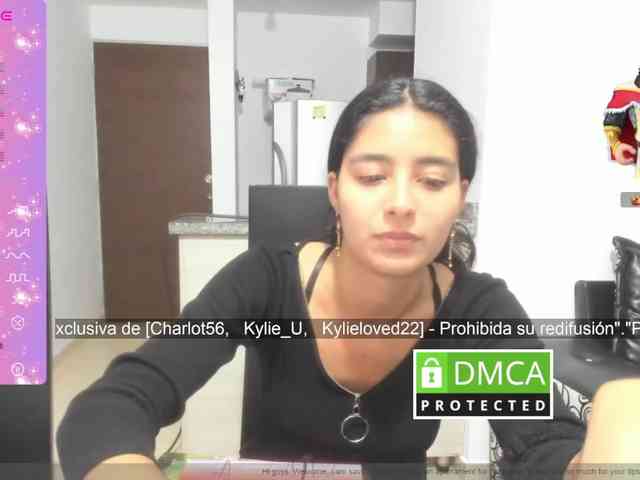 kylieloved22 webcam