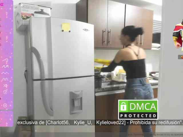 kylieloved22 webcam