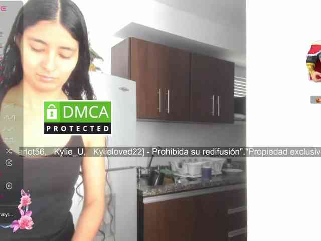 kylieloved22 webcam