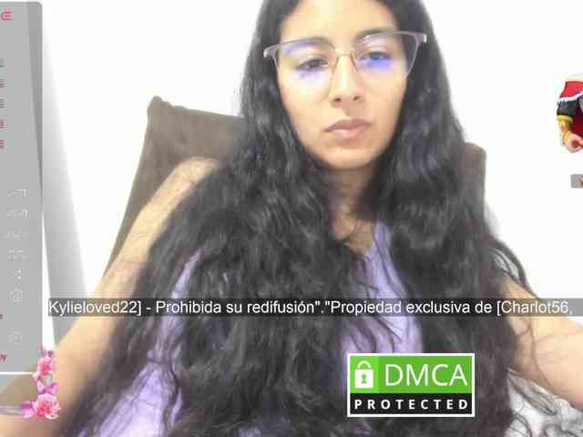 kylieloved22 webcam