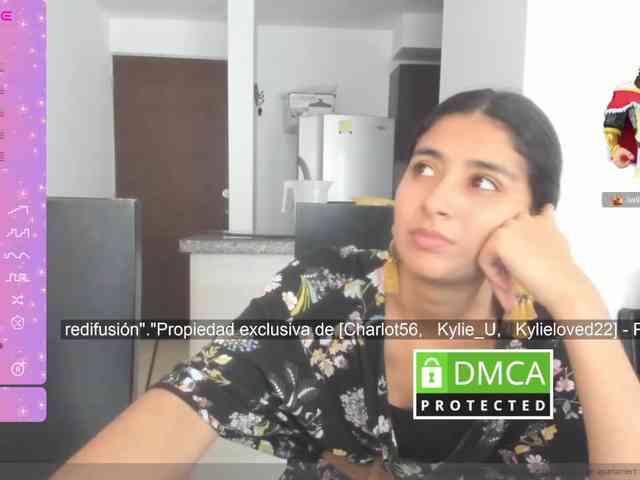kylieloved22 webcam
