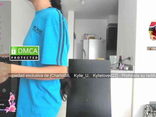 kylieloved22 webcam