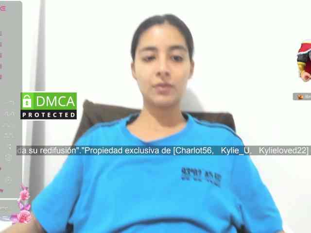 kylieloved22 webcam