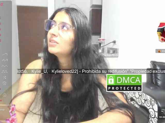 kylieloved22 Live Webcam on BongaCams