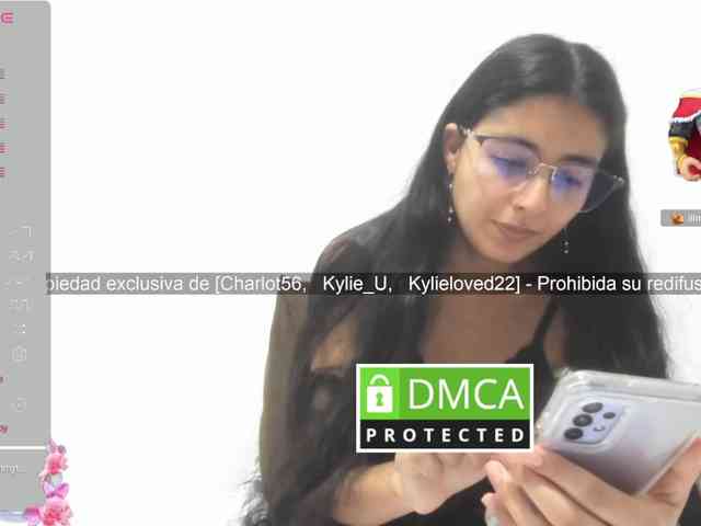 kylieloved22 webcam