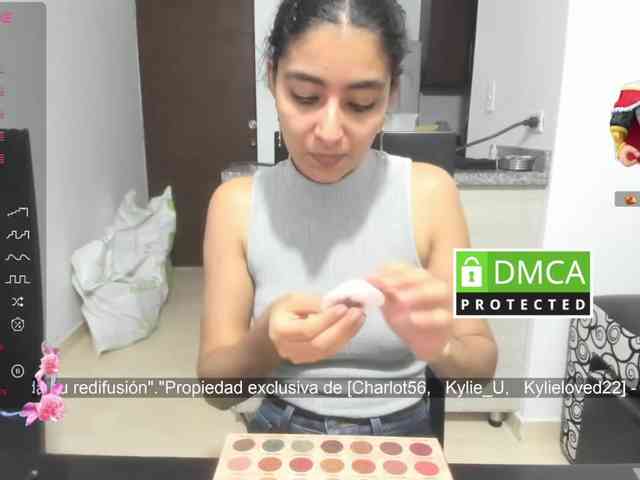 kylieloved22 webcam