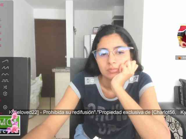 kylieloved22 webcam