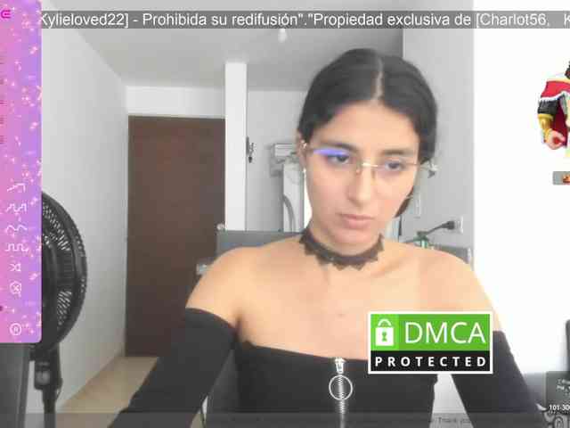 kylieloved22 webcam