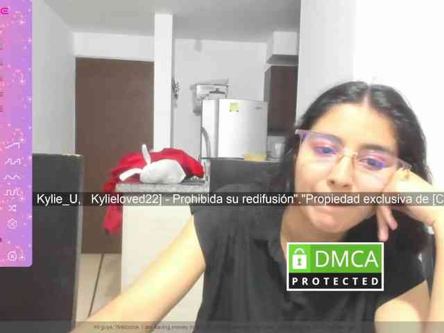 kylieloved22 Live Webcam on BongaCams