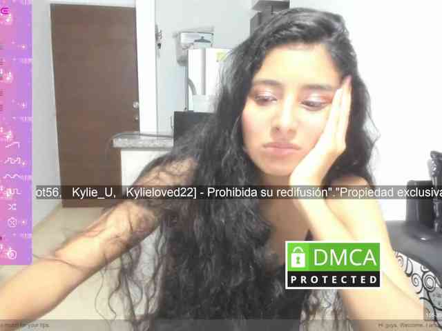 kylieloved22 webcam