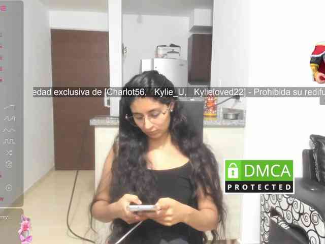 kylieloved22 webcam