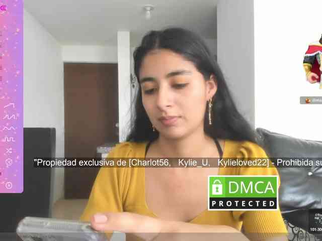 kylieloved22 webcam