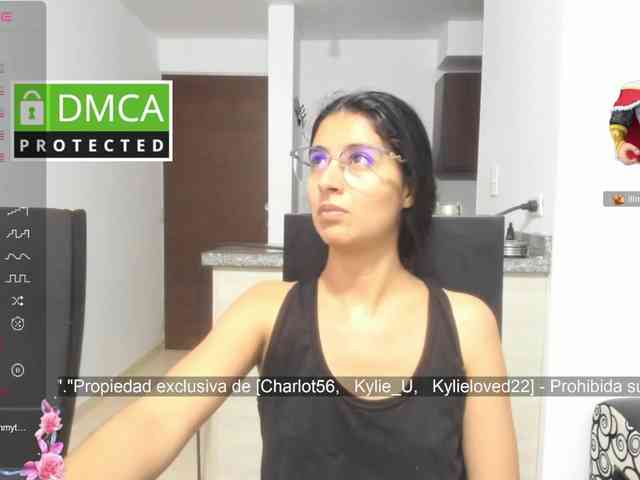 kylieloved22 webcam