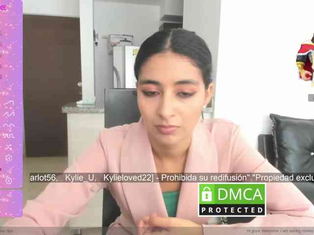 kylieloved22 webcam