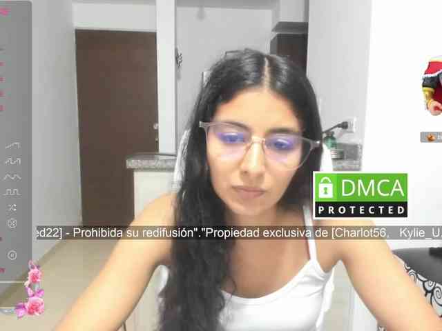 kylieloved22 webcam
