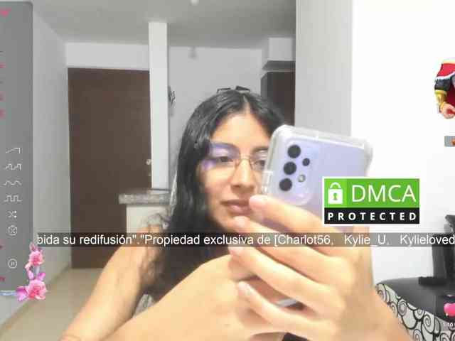 kylieloved22 webcam