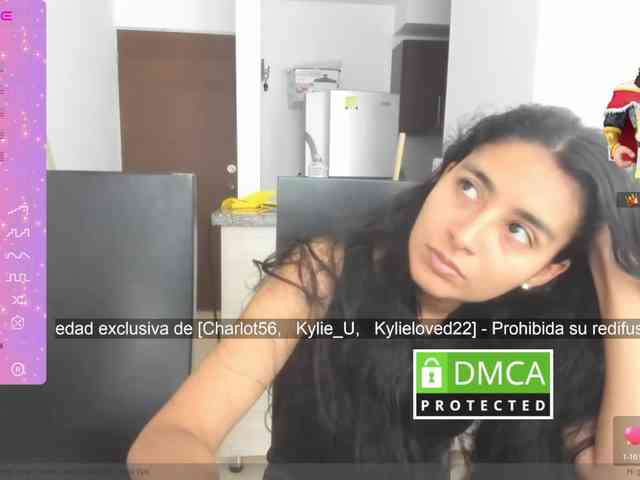 kylieloved22 webcam
