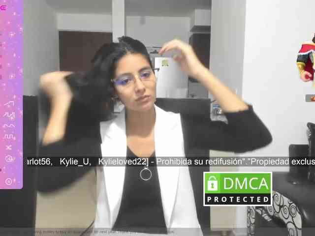 kylieloved22 webcam