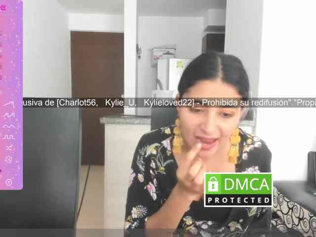 kylieloved22 webcam