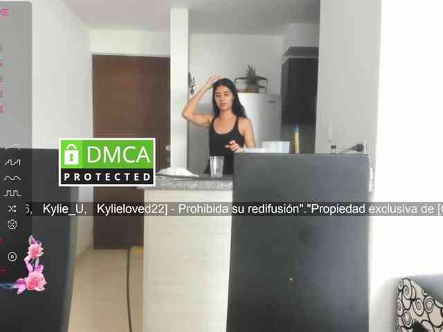 kylieloved22 webcam