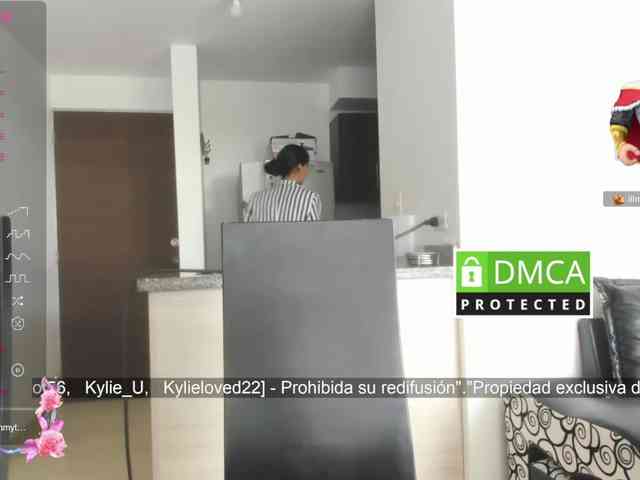 kylieloved22 webcam
