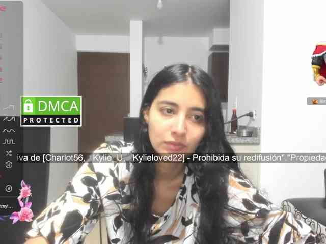 kylieloved22 webcam